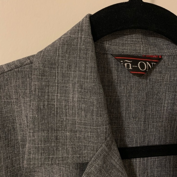 Short sleeve button down blouse - Picture 4 of 7